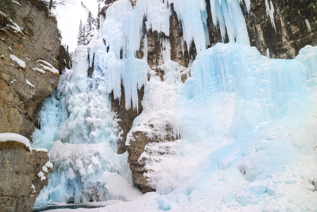 Johnston Canyon Ice Walk, Banff