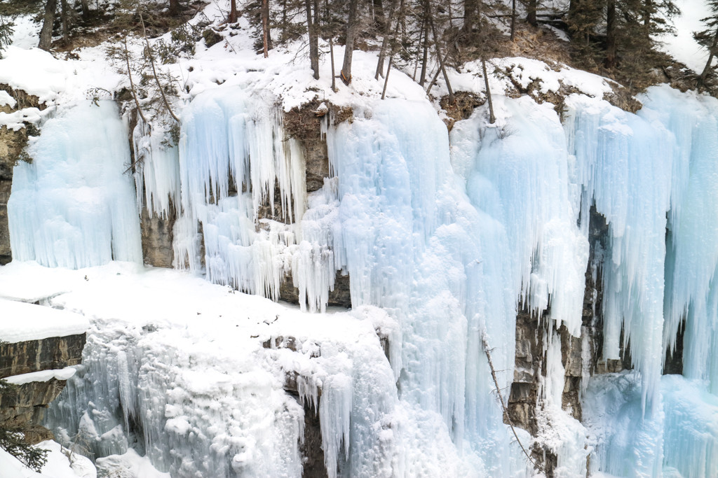 Johnston Canyon Ice Walk, Banff