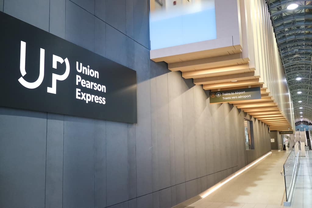 UP Express, Traveling from Pearson Airport to Toronto Downtown