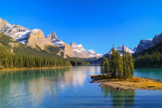 What to do in Jasper in fall - Canadian Rockies road trip