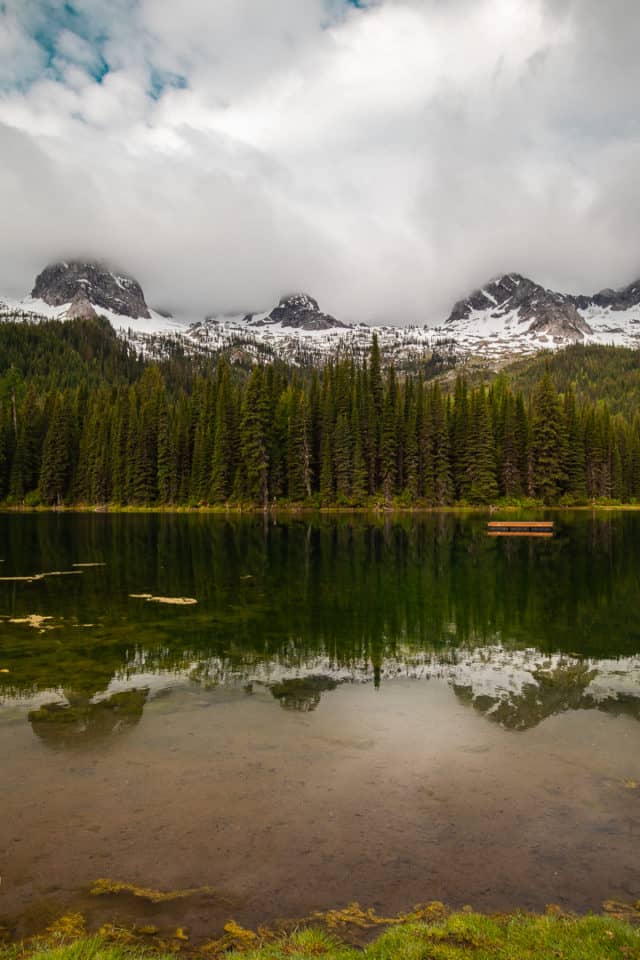 Island Lake Lodge