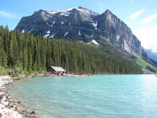 How to Tour Lake Louise in One Day (Summer Edition)