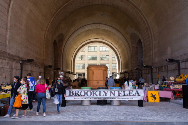 brooklyn flea dumbo holiday market