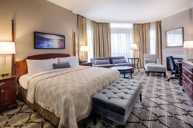 magnolia hotel and spa room