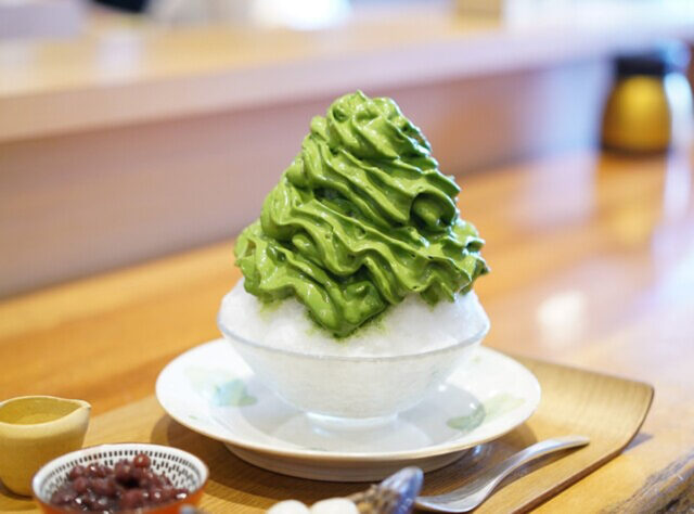 matcha shaved ice from kyoto matcha cafe, shimizu ippoen