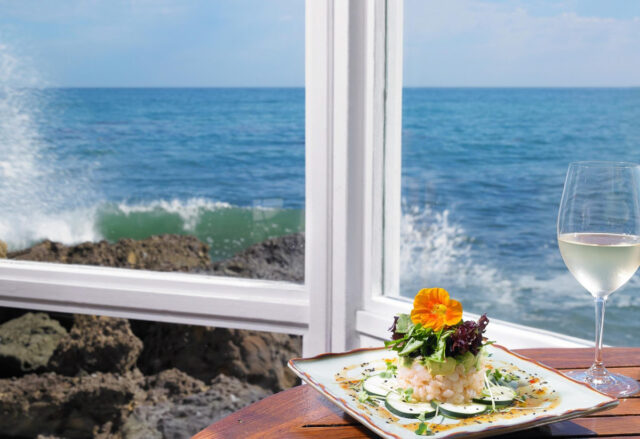 Dukes Malibu, oceanfront restaurant you must put on your LA 2-day Itinerary